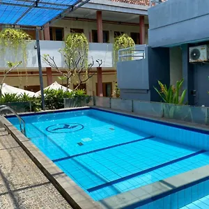 https://rabasta-resort-kuta.ubudhotelsnow.com