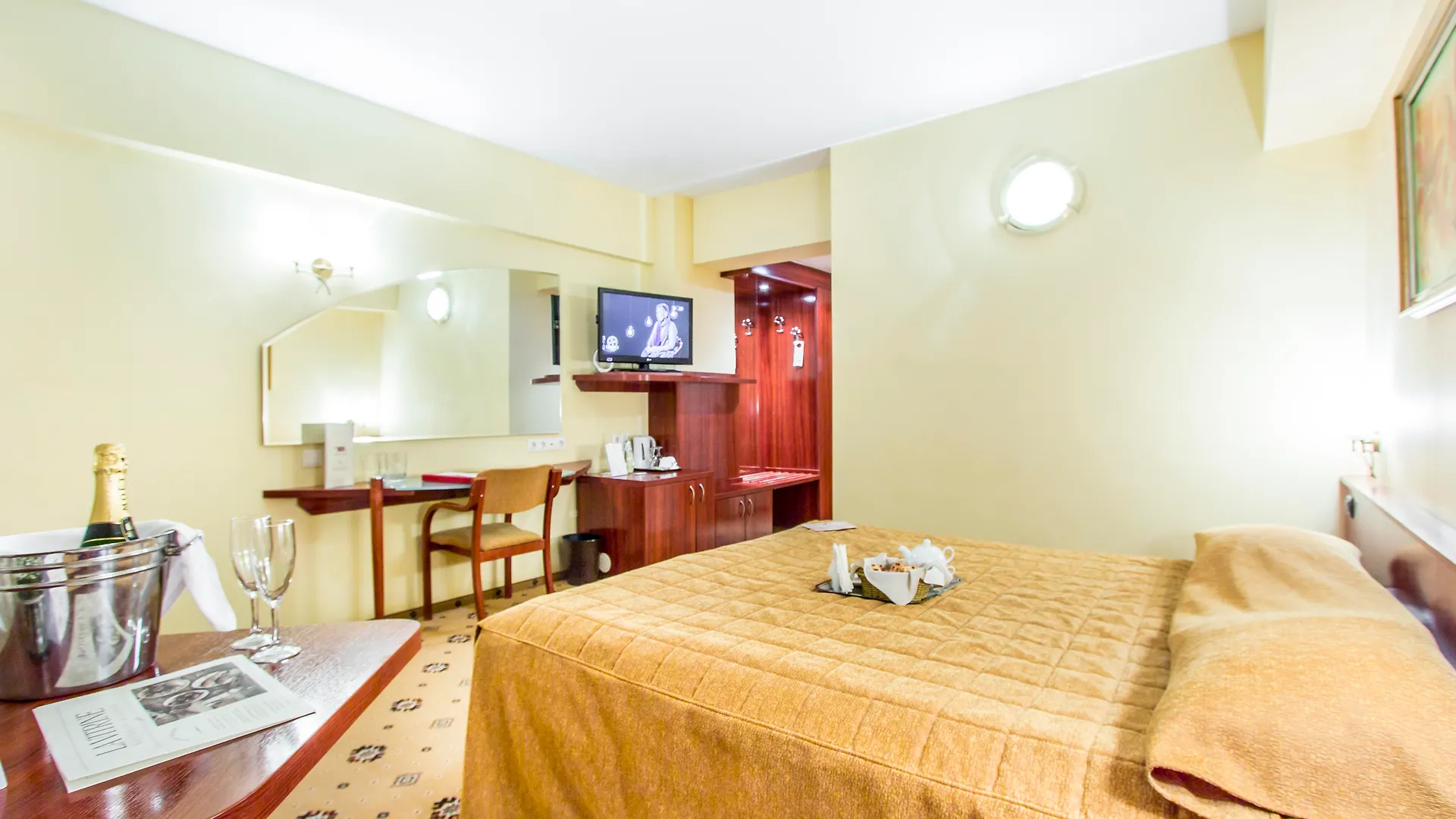 Caro Hotel Bukarest Rumänien