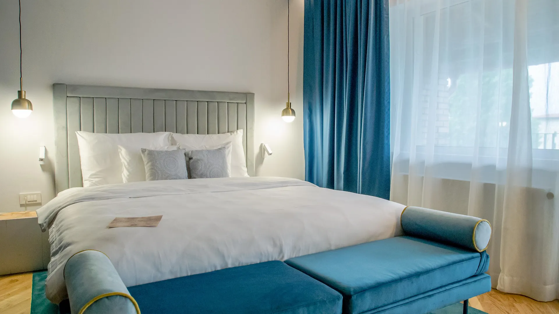Caro Hotel Bukarest 4*,
