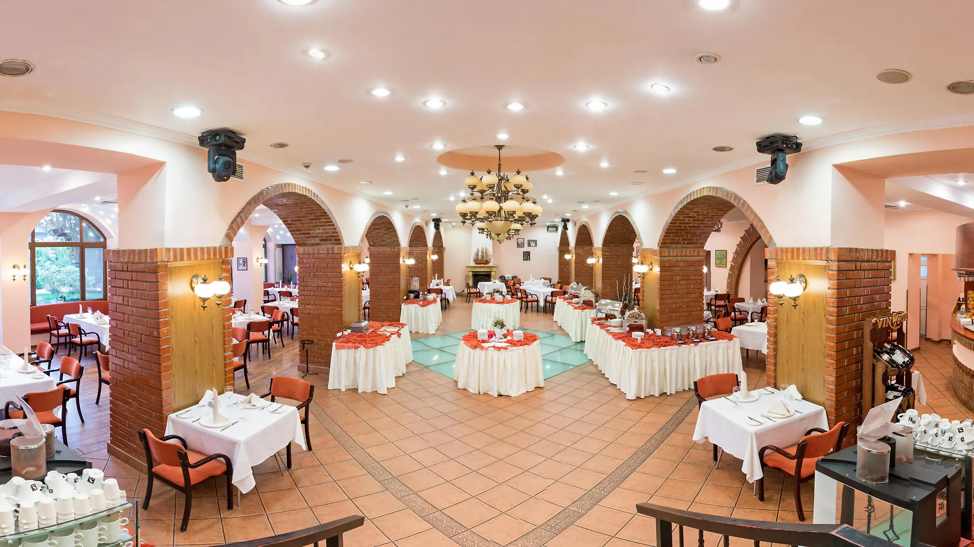 Caro Hotel Бухарест