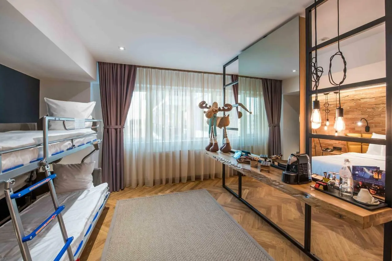 Caro Hotel Бухарест